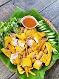 Gà ủ muối nguyên con có đầu coa chân con từ 1kg trở lên