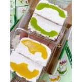 BÁNH IN HOA CỐT DỪA MIX 3 VỊ hộp 4 cái mỗi cái 150g