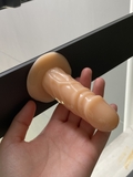 dildo-mini-gan-tuong-jiuai-bam-dinh-chac-chan