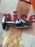 nut-chen-hau-mon-inox-dau-khac-lanh-kim-loai-kich-thich-manh