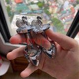 phich-cam-hau-mon-inox-gan-da-pha-le-lap-lanh-bling-bling