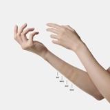 CHANEL Les Beiges Water-fresh Complexion Touch