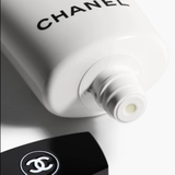CHANEL La Mousse Cleansing Cream-To-Foam