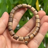 Vòng tay trầm kiến Việt kiểu trúc