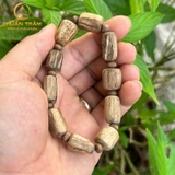 Vòng tay trầm hương banh đỏ kiểu thô - Chuẩn Trầm