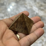 Mặt dây chuyền kim tự tháp trầm banh đỏ Vip 4x4 Chuẩn Trầm