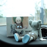 Mô hình nhân vật Búp Bê KAWS trang trí xe hơi Mini 10cm Nhiều Màu Sắc Dùng Trang Trí