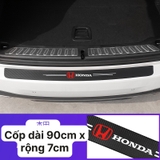 Cốp carbon chống trầy xước có logo hãng xe 7cmx90cm