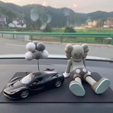 Mô hình nhân vật Búp Bê KAWS trang trí xe hơi Mini 10cm Nhiều Màu Sắc Dùng Trang Trí