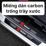 Set Bộ 4 miếng dán bậc carbon có logo hãng xe ô tô