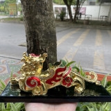 Tượng Tỳ Hưu đỏ đính đá phong thủy tặng kèm nước hoa