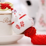 Khánh mèo sứ thần tài mix vòng hạt treo phong thủy