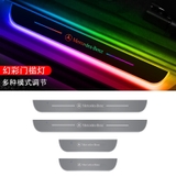Bộ 4 bậc led sạc usb 7 màu theo logo