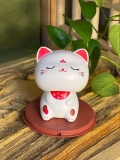 Chú mèo may mắn Lucky Cat gật gù đáng yêu