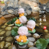 Tượng Sư Thầy và chú tiểu ngồi thiền lá sen