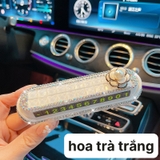 Combo bảng số đính đá Trắng vuông to +Hoa trà trắng