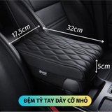 Đệm da đặt trên bệ tỳ tay ruột cao su non