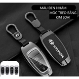 Bộ ốp kim loại lưng da + móc khoá dây da hãng Hyundai