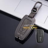 Bộ ốp kim loại lưng da lộn dập chìm logo + móc khoá TOYOTA