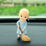 Chú tiểu áo xanh ngộ nghĩnh đáng yêu - 3 chủ đề lao động, âm nhạc, luyện võ