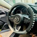 Bọc vô lăng Luxury Car vân carbon phối da nhiều màu size 38-47cm xe con xe tải - L25