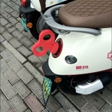 Phụ kiện mầm xanh, sừng đỏ trang trí nóc xe hơi,Dán Trang Trí Nóc ô tô Hình Cây 3D Dễ Thương Chống Va Chạm