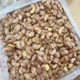HẠT ĐIỀU SẺ RANG CỦI ( Hộp pet 500g )