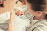 Những ngày đầu tiên bé về nhà – Hành trình làm mẹ chính thức bắt đầu