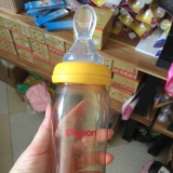 Núm thìa ăn dặm silicon Pigeon cổ rộng