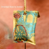 Túi thơm hương hoa nhài và bưởi, túi thơm hương Cam Bergamot và Hoa Huệ Tây, Túi thơm hương hoa hồng và hổ phách - HOME AMBIENCE - HARNN LUCKY JOURNEY AROMATIC CHARM SET (LUNAR 2026) - GB02914