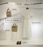 Váy SELF PORTRAIT trắng ren dập