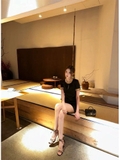 Váy SELF PORTRAIT lụa cổ đá