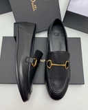 Loafer đen Massimo Dutti móc vàng