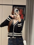 Cardigan Chanel viền trắng 2 màu