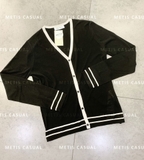Cardigan MaxMara đen viền khuy