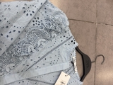 Sơ mi ZARA xanh ren dập cổ bèo
