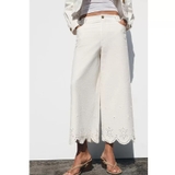 Quần ZARA trắng xuông dập nổi (có set)