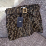 Quần sooc Fendi kèm belt