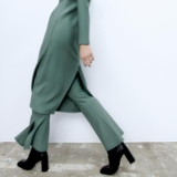 Quần thun Zara ống vẩy xẻ gấu