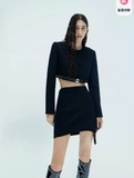 Áo khoác MO&CO đen dáng lửng