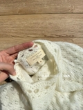 Áo len móc SEZANE kem bèo cổ & tay