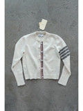 Cardigan THOM BROWNE logo lưng 2 màu