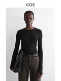 Áo thun COS đen dài tay 2 màu viền cổ