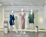 Váy MAISON 123 xếp ly khuy giữa