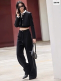 Áo khoác MO&CO đen dáng lửng