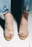 Guốc ZARA quai trong xỏ ngón