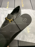 Loafer đen Massimo Dutti móc vàng