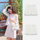 Quần short Zara ren dập