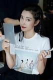 Tshirt MAX MARA cô gái