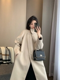 Áo dạ HM cổ vuông dáng dài